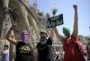 Панк-группа Pussy Riot остается под арестом